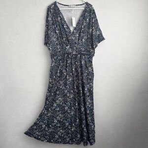 Women’s size 20 floral blue maxi dress 2x